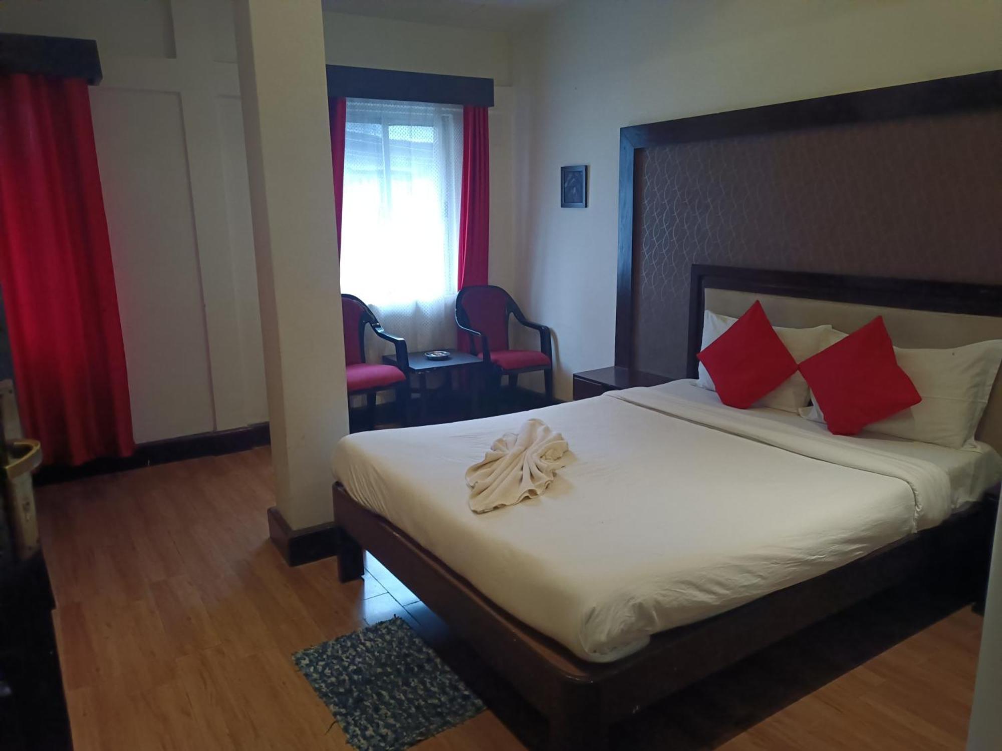 Hotel Serene Shillong Buitenkant foto