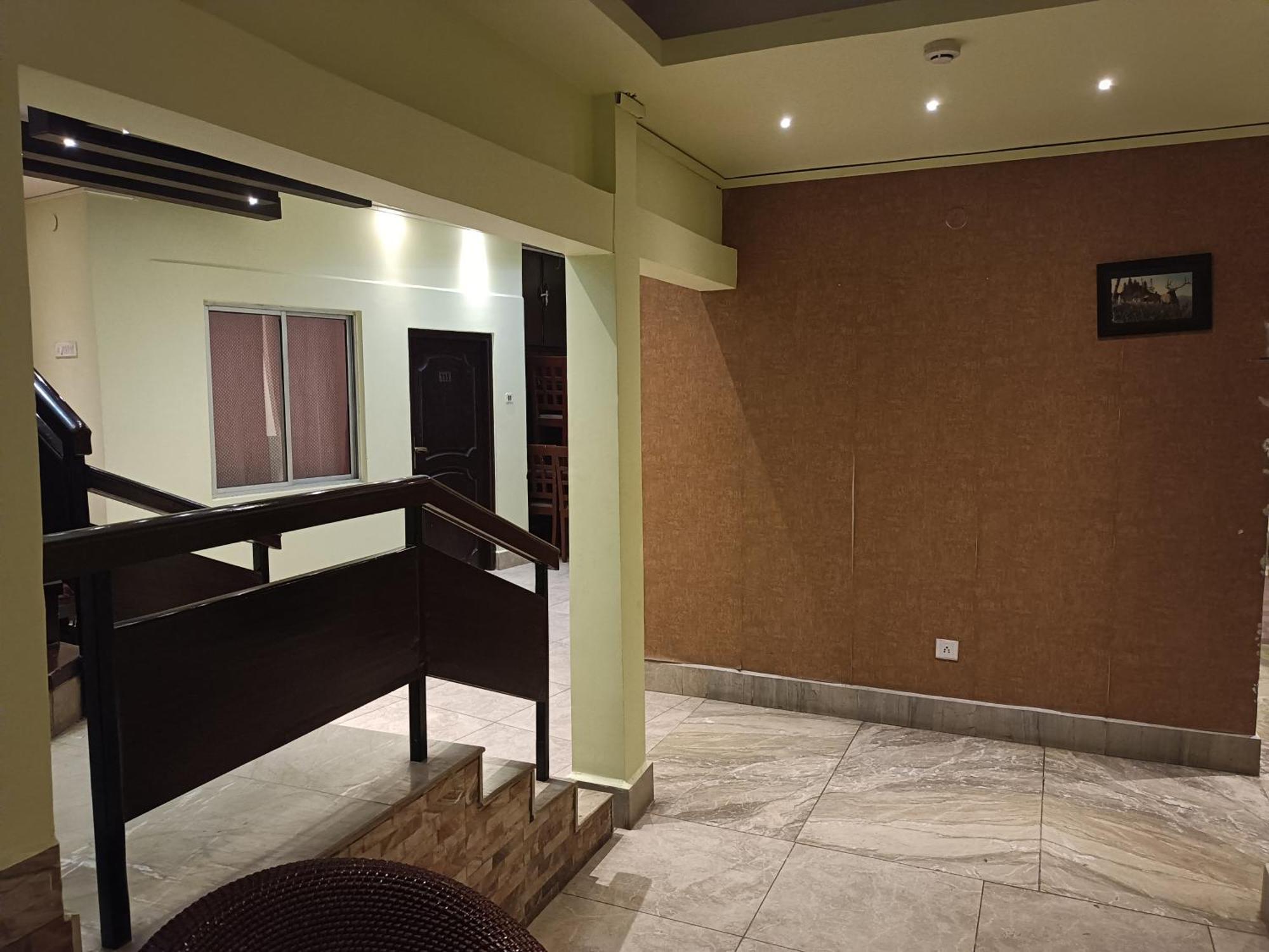 Hotel Serene Shillong Buitenkant foto