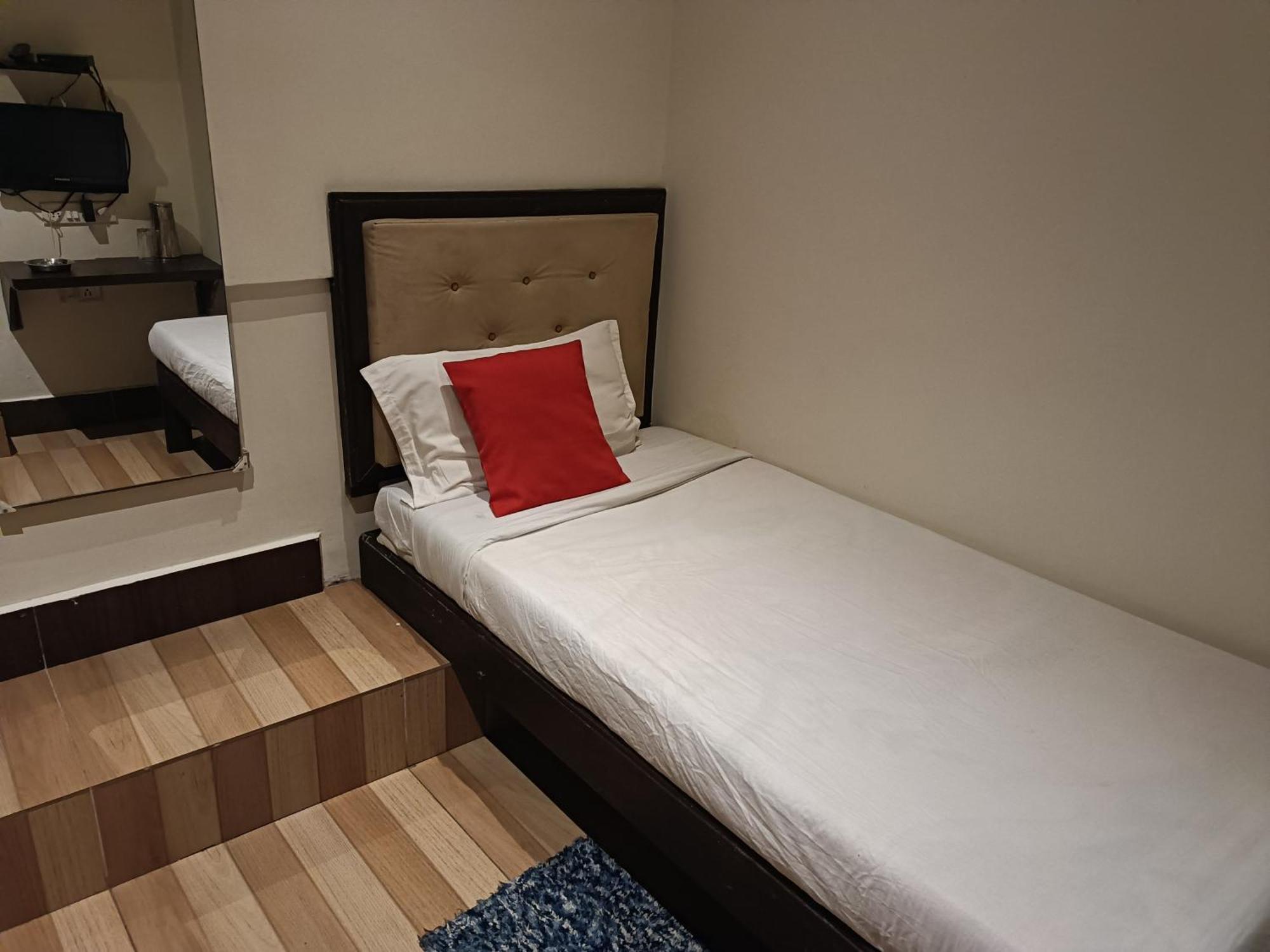 Hotel Serene Shillong Buitenkant foto