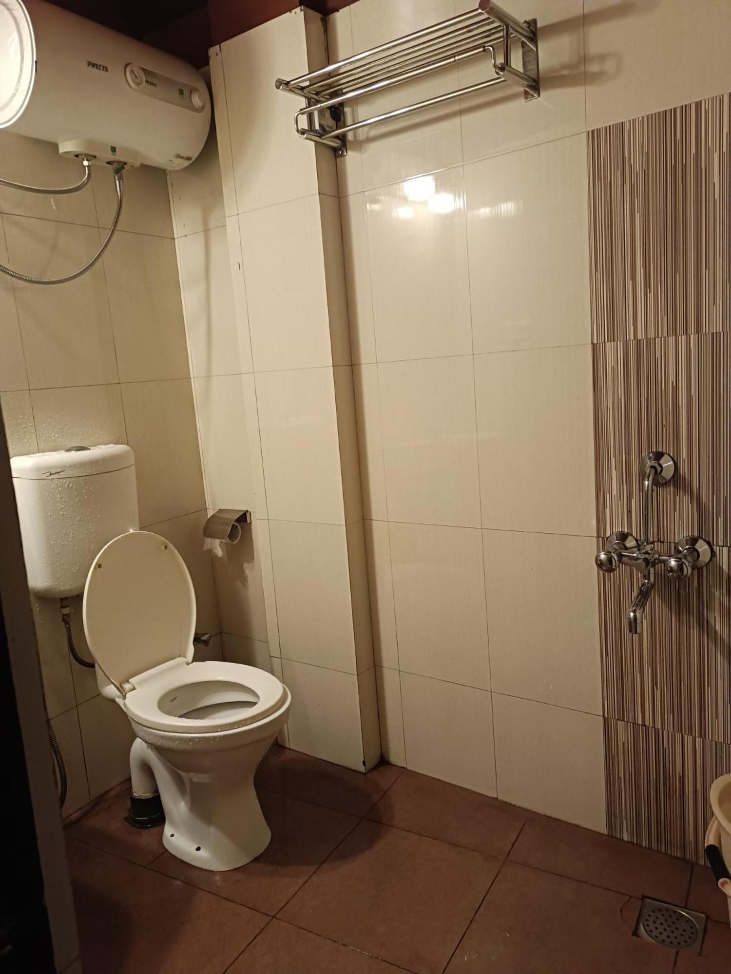 Hotel Serene Shillong Buitenkant foto