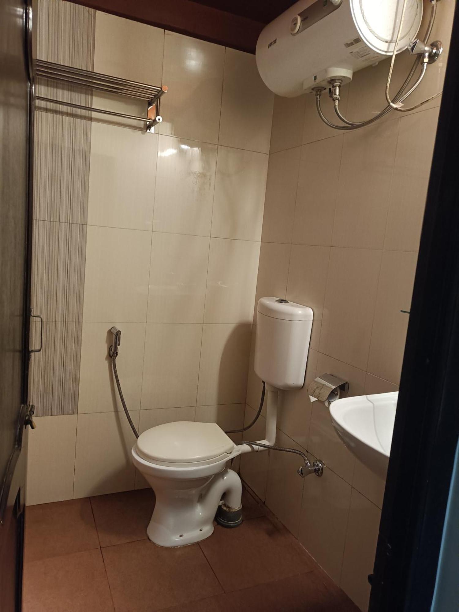 Hotel Serene Shillong Buitenkant foto